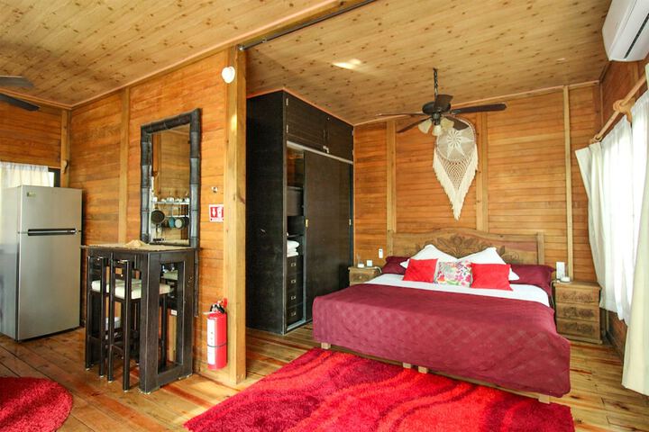 Room 9 of 60