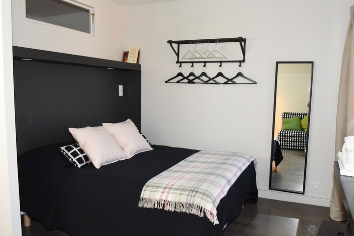 Room 3 of 22