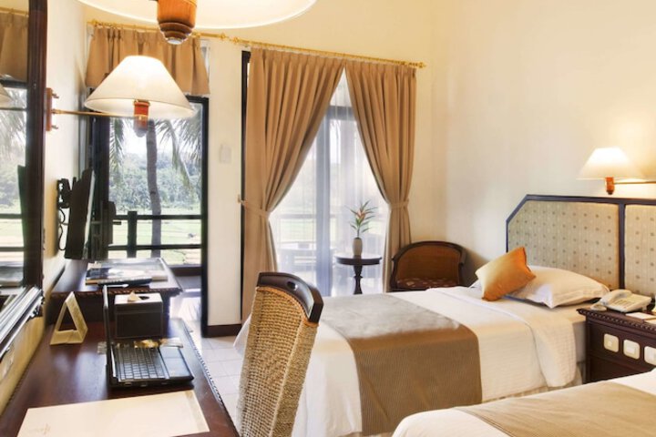 Room 4 of 56