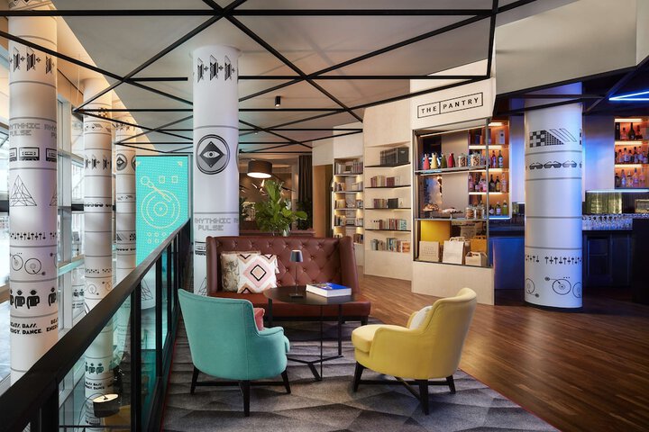 Guest Lobby