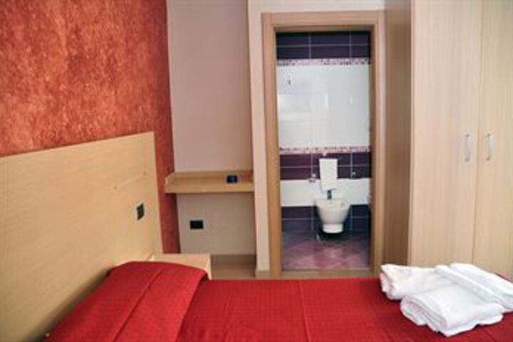 Room 39 of 43