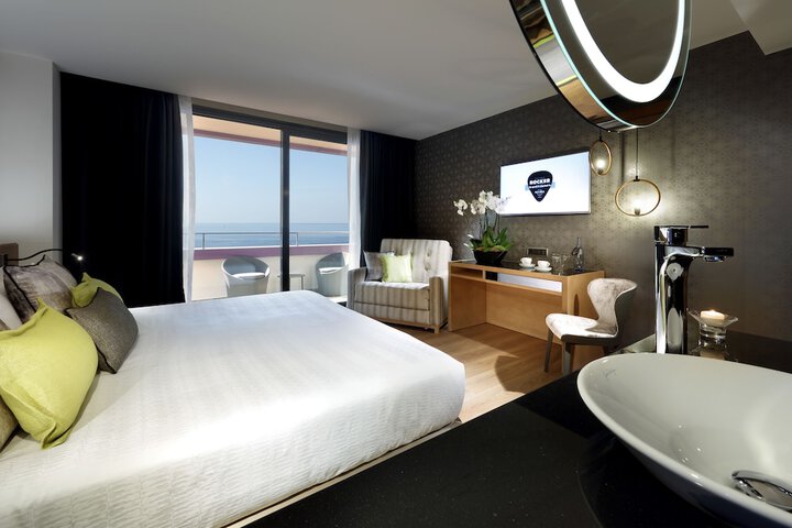 Room 15 of 140
