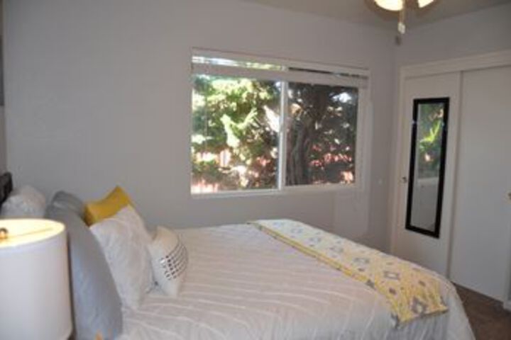 Room 13 of 42