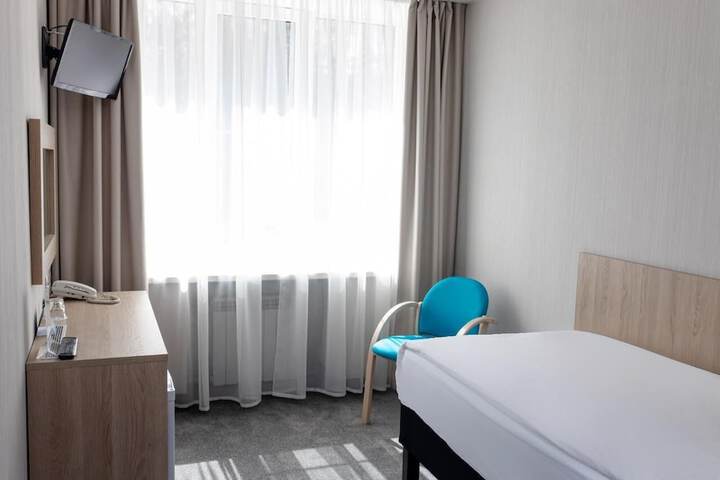 Room 21 of 46