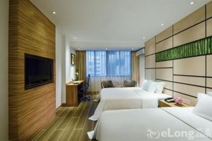 Room 22 of 69