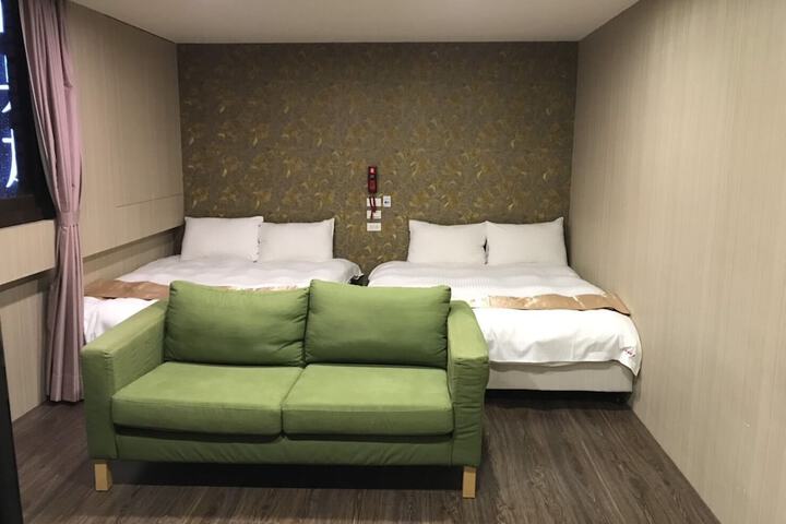 Room 42 of 67