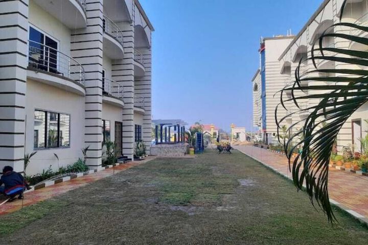 Hotel Exterior 2 of 4