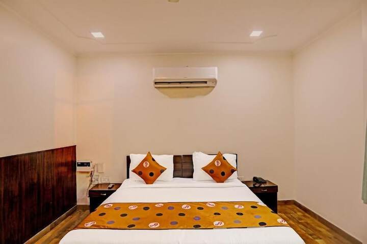 Room 13 of 29