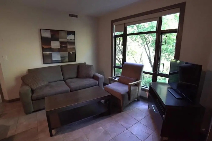 Room 2 of 21