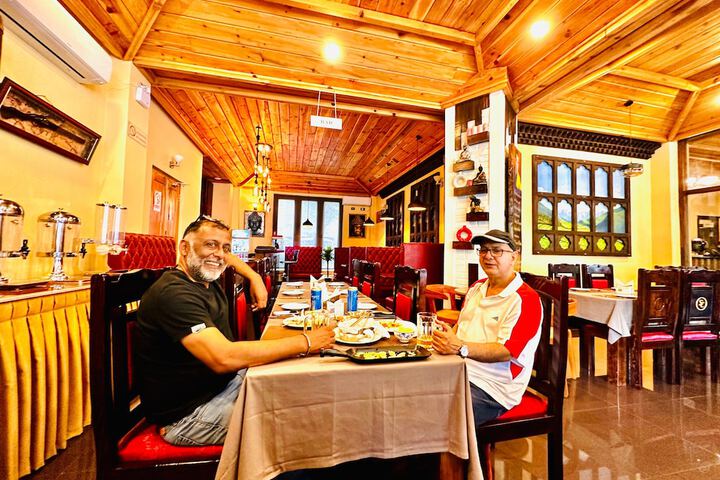 Dining 46 of 75