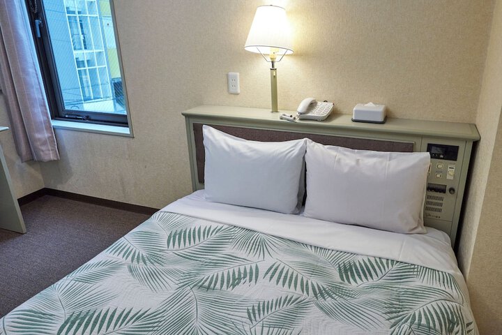 Room 12 of 44