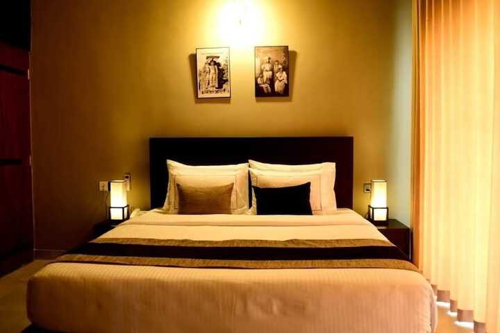 Room 3 of 39