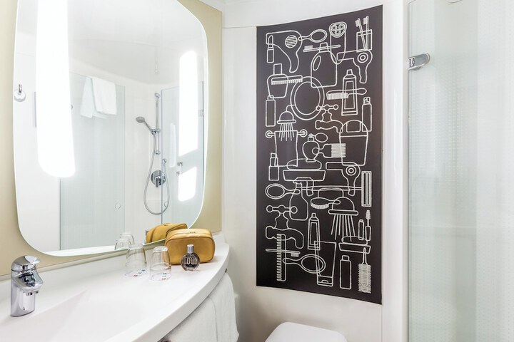 Bathroom Interior Photo