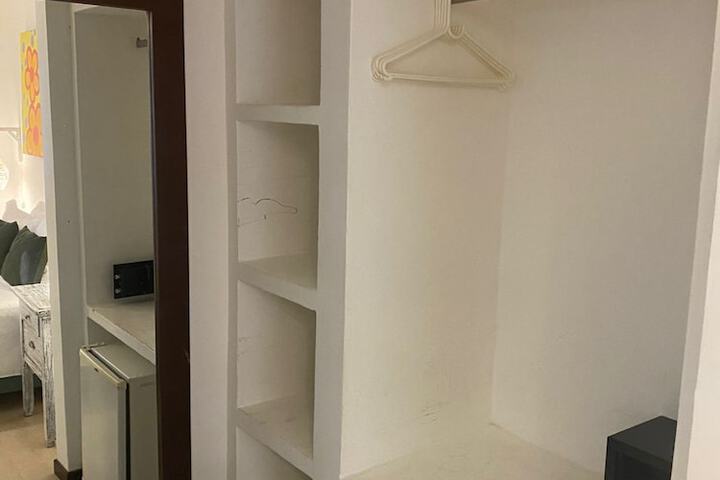 Room 8 of 46