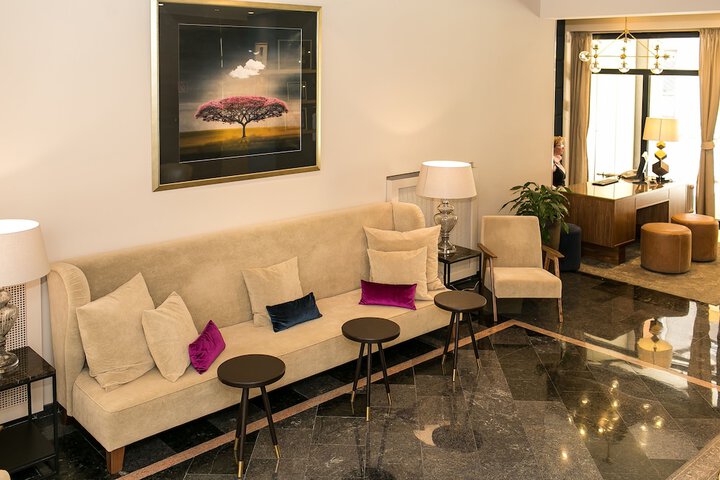 Guest Lobby