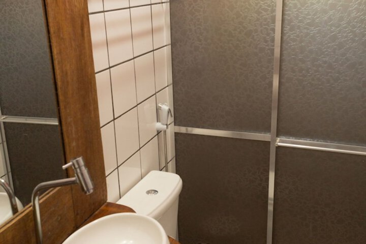 Room 20 of 42