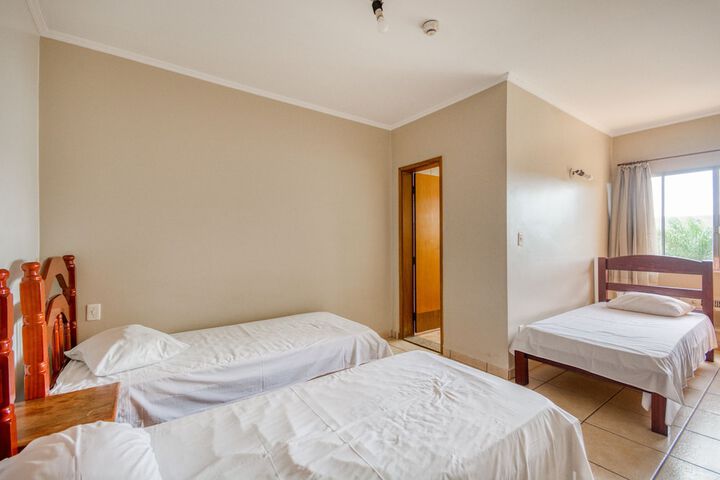 Room 4 of 20