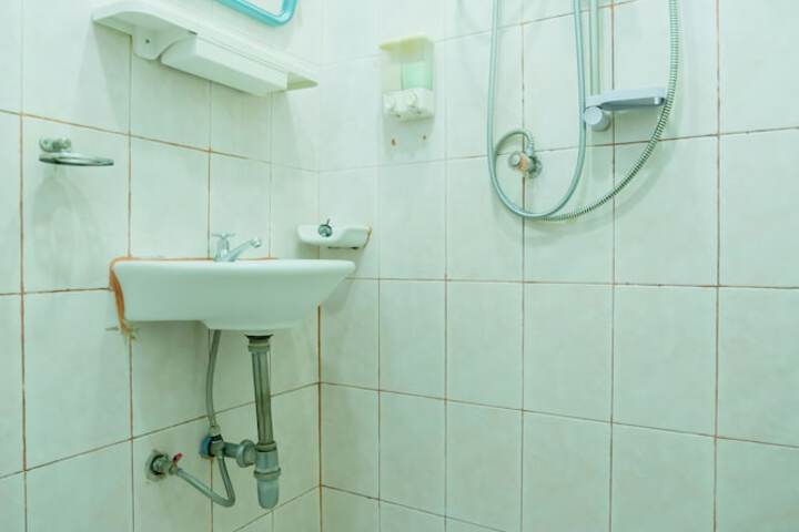 Room 168 of 208