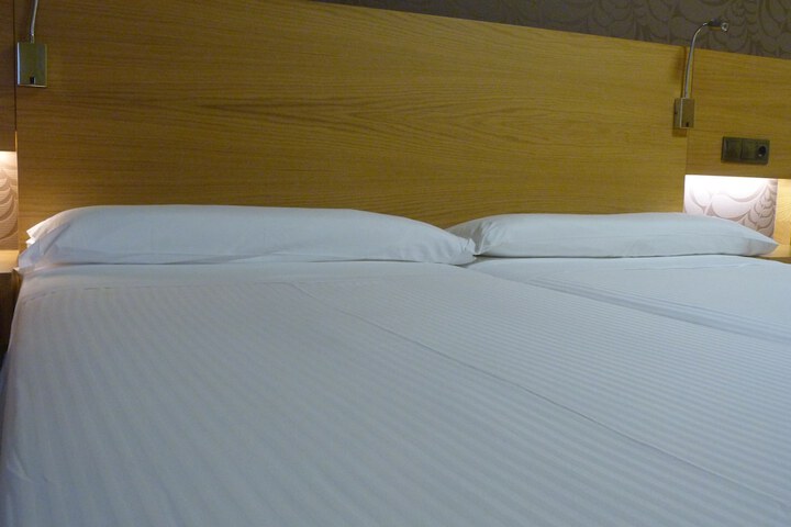Room 16 of 51