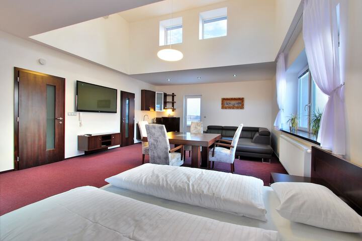 Room 9 of 60