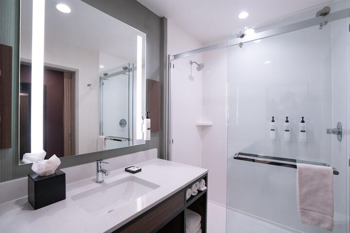 Bathroom shower