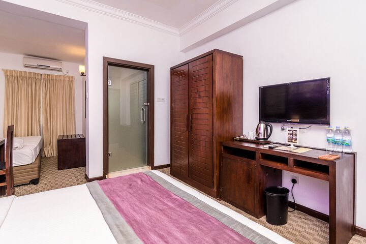 Room 21 of 48