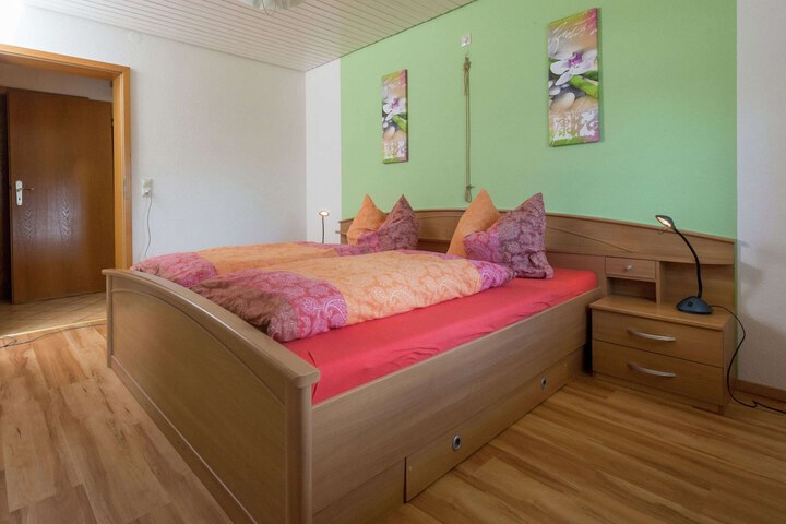 Room 4 of 31