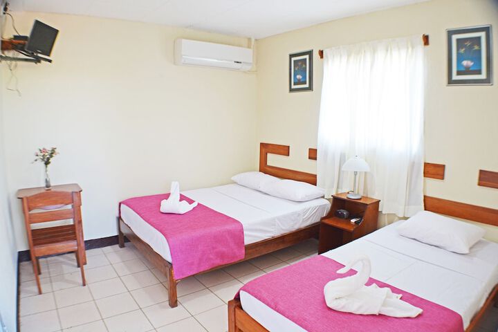Room 14 of 24