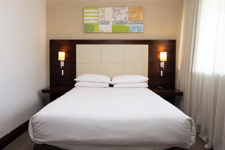 Room 27 of 74