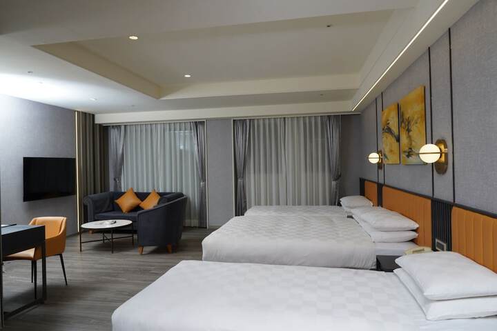Room 9 of 41