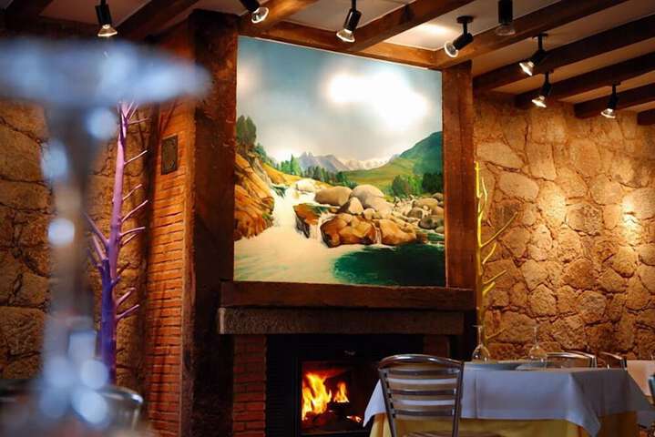 Dining Photos