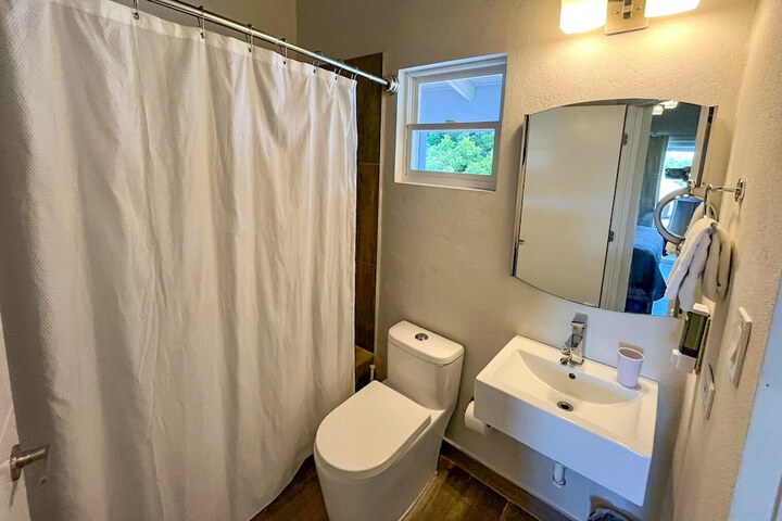Room 18 of 23