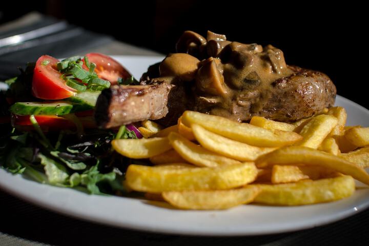 Dining Photos