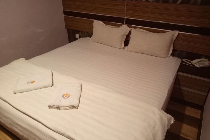 Room 18 of 41