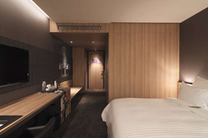 Room 9 of 41