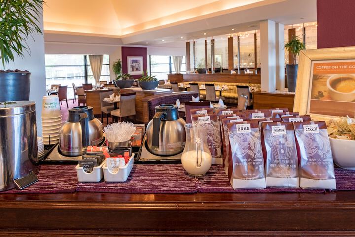 Breakfast/Coffee Service 20 of 35