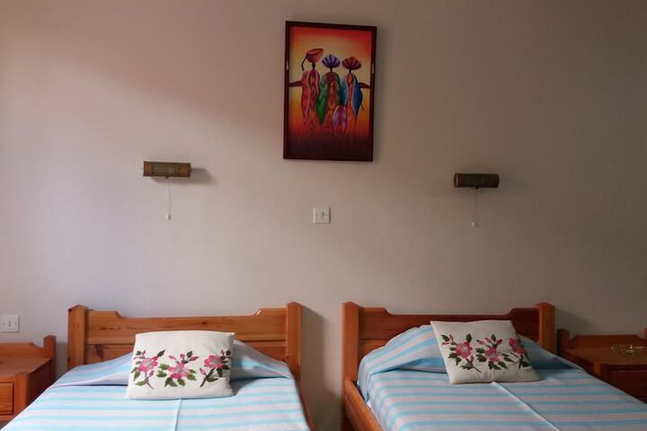 Room 6 of 26