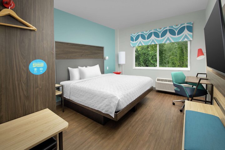 Room 9 of 52