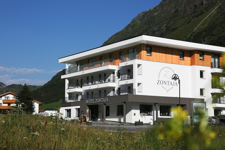 Hotel Zontaja