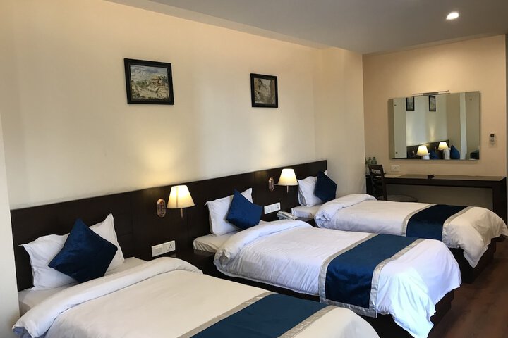 Room 15 of 48