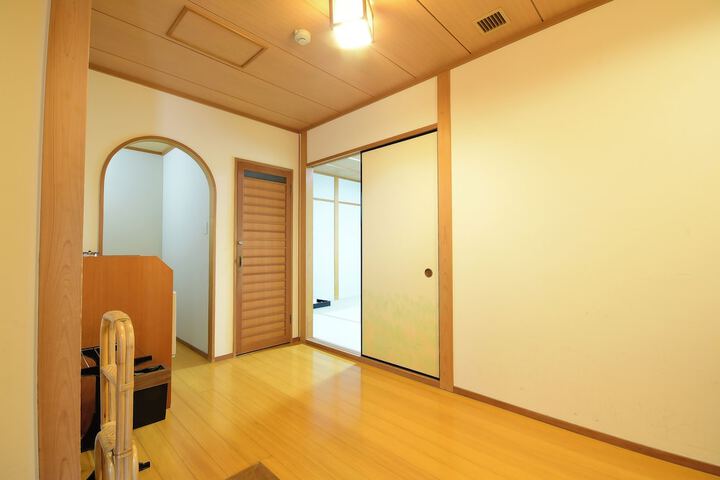 Room 21 of 68