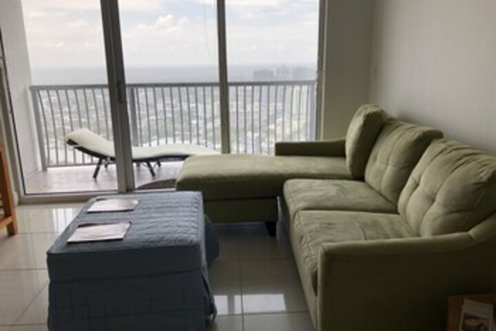 Room 152 of 263