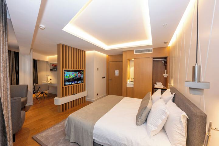 Room 46 of 59