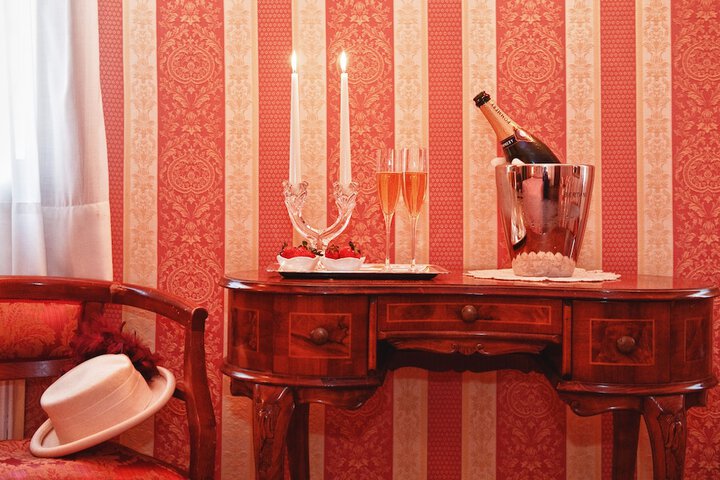 Dining Photos