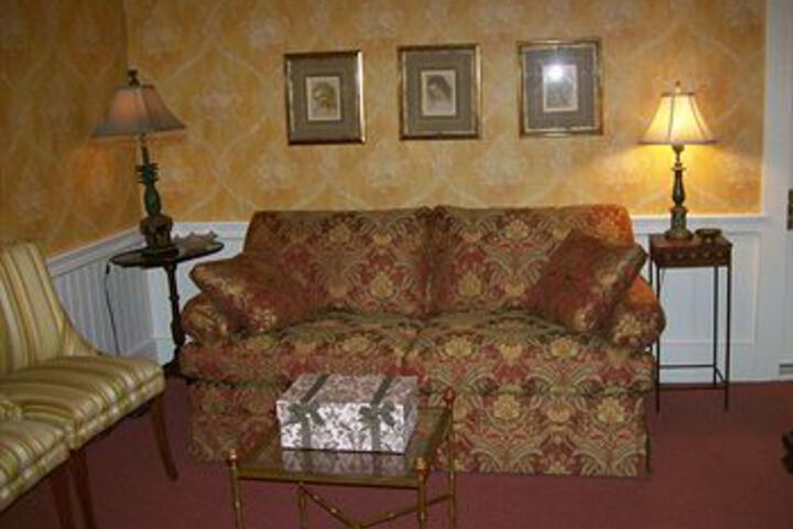 Room 33 of 39