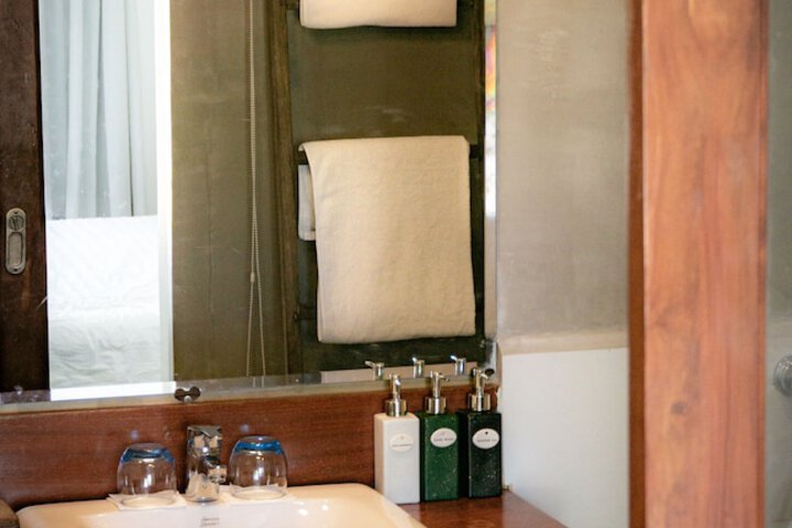 Room 15 of 60