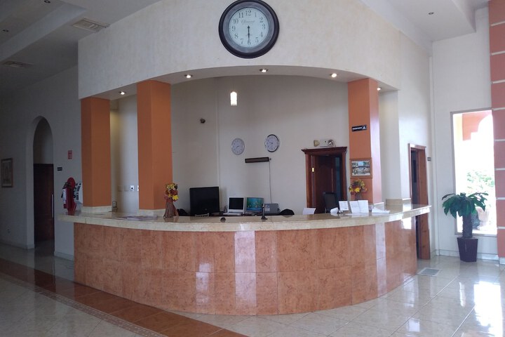 Hotel Interior 4 of 32