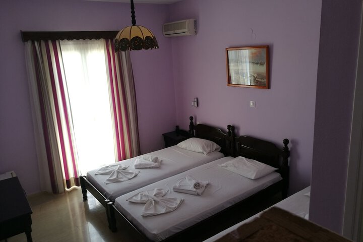 Room 9 of 54
