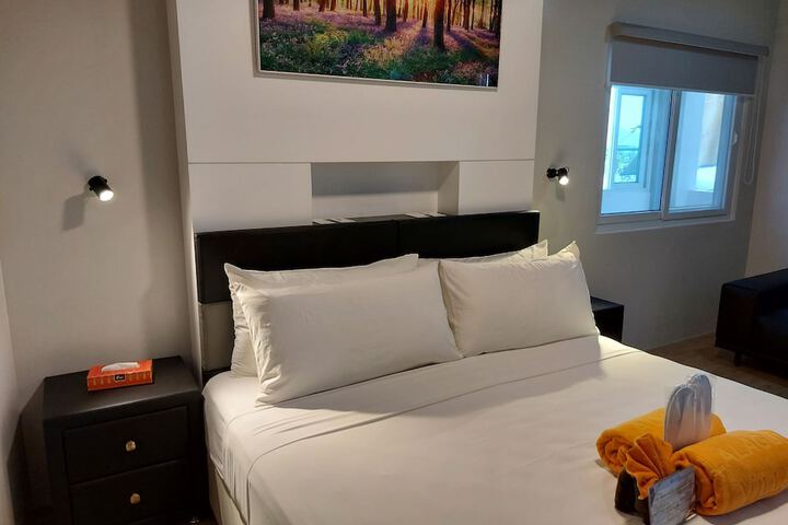 Room 139 of 403