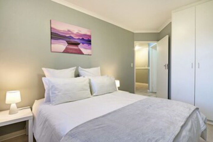 Room 10 of 20